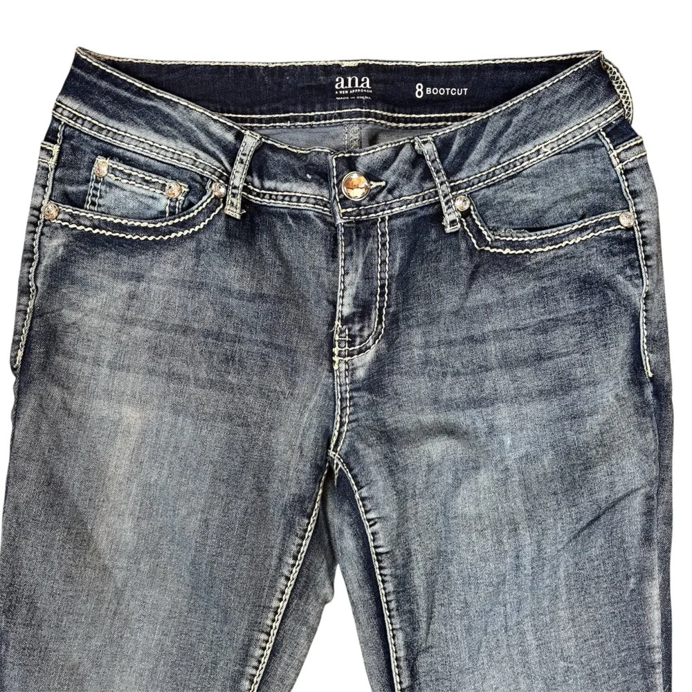 a.n.a Y2K Low Rise Medium Wash Jeans Rhinestone Pockets Sz 8 Bling Streetwear